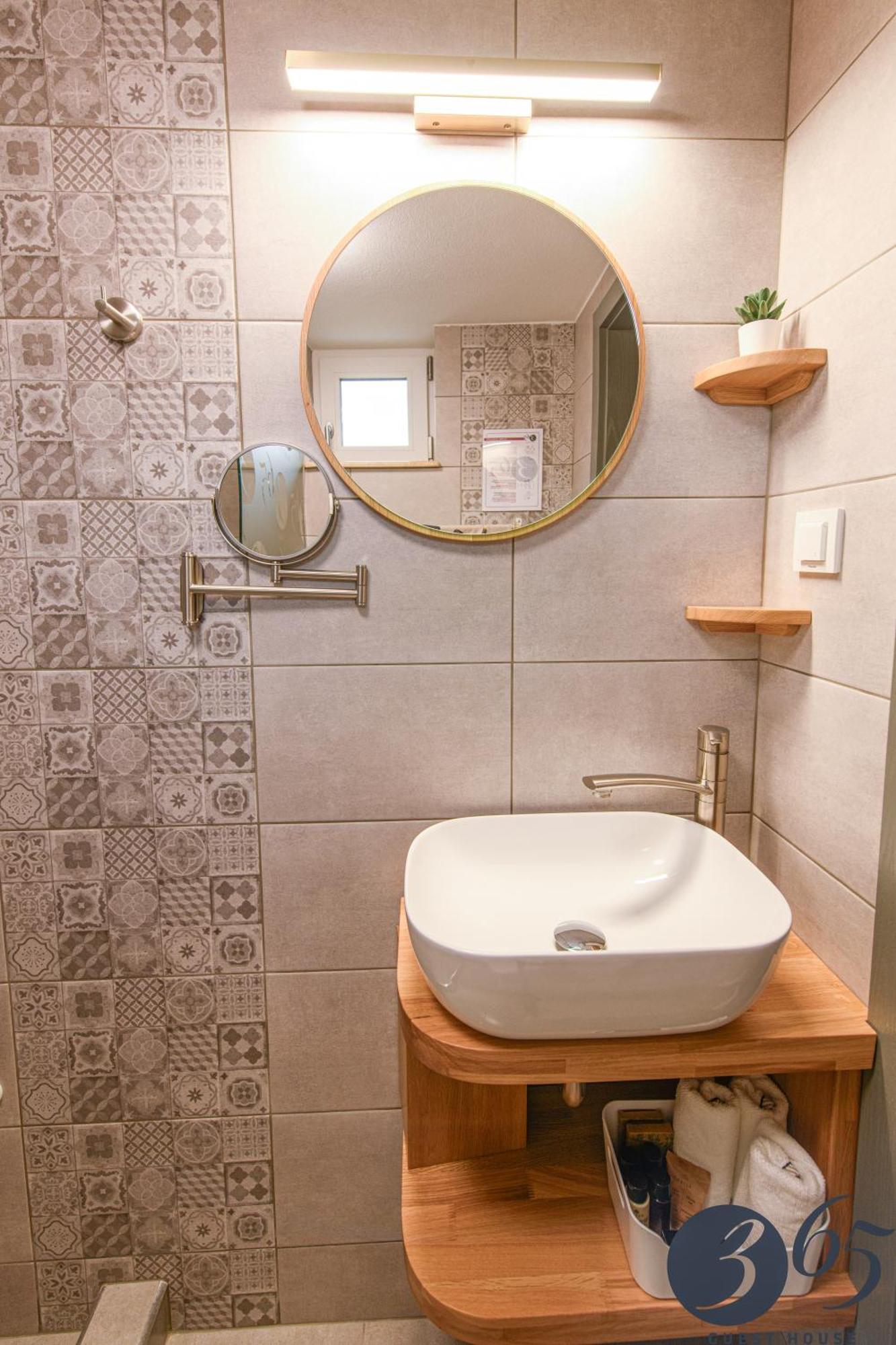 365 Guest House هونيدوارا المظهر الخارجي الصورة